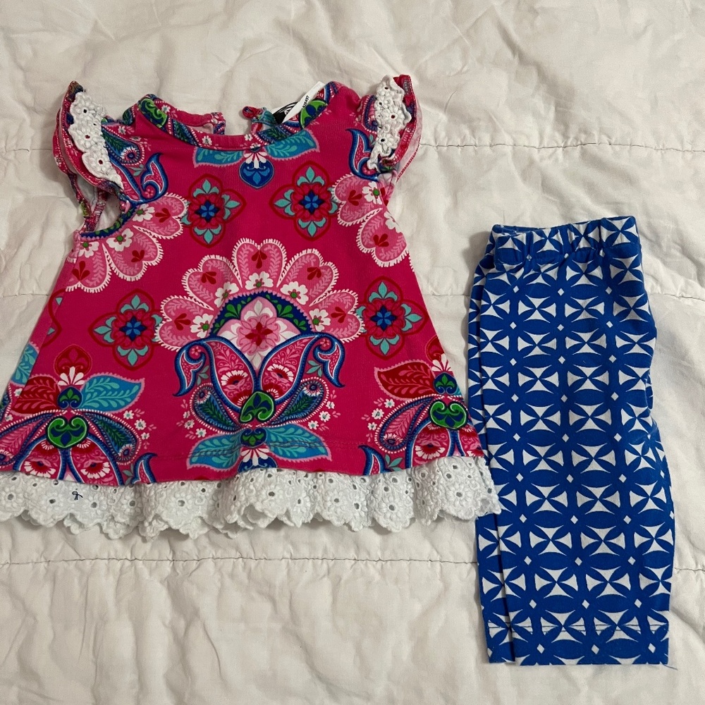Counting Daisies Top and Leggings